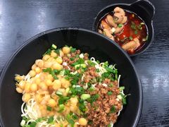 招牌豌杂面-丽影重庆小面(定西路店)