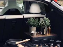 -TESLA 特斯拉(上海太古汇体验店)