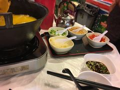 -鲜入围煮花胶鸡海鲜火锅