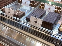 面包甜点陈列柜-VENCHI 闻绮(北京国贸商城店)