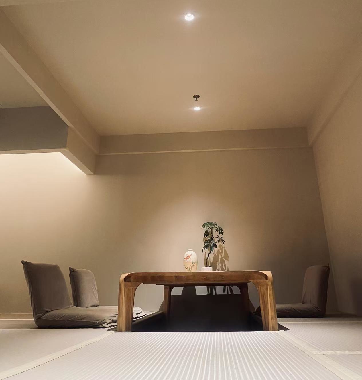 小团体聚会必选!超舒适榻榻米包厢✨