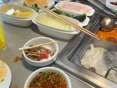 -海底捞火锅(新松江路生日主题店)