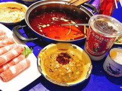 -马路边边串串香(苗栗路店)