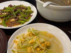 -阿峰饭店·本地土菜馆·农家土鸡煲·一品神仙鸡(报福店)