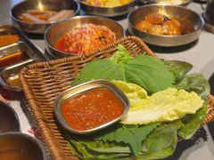 -草家酱蟹炭火烤肉店(珲春南路一店)