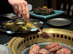 -山川小町·极番烧肉(新地假日广场店)