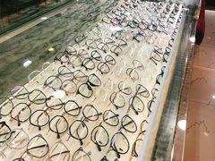 -潘多拉眼镜·蔡司依视路明月(潘家园店)