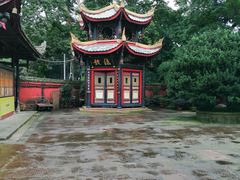 -峨眉山报国寺