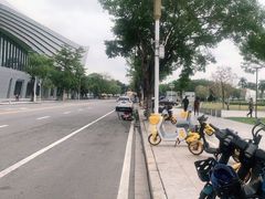-人民广场