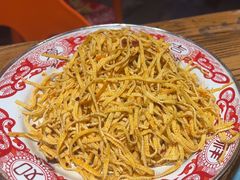 -鱼窝棚柴火铁锅炖(富山屯店)