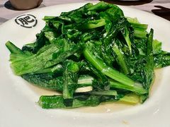 -肥肥虾庄·金牌油焖大虾(汉街SKP店)