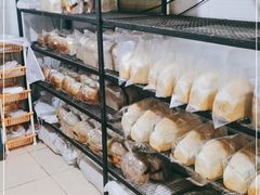 -秀云俄罗斯列巴屋(军星小区店)