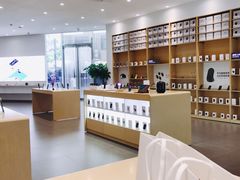 -华为授权体验店(中山公园来福士)