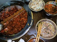 -鸿顺老铁锅美蛙鱼府(解放碑店)