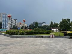 -滨河世纪广场公园