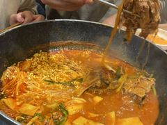 -喇喇排骨火锅·传统韩式脊骨汤(望京西园总店)