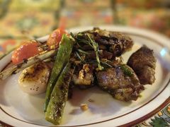 -BROWNSTONE布朗石西班牙餐厅(富城店)