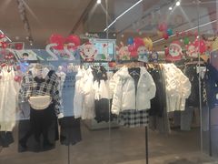 -大润发购物广场名烟名酒(九全嘉国际店)