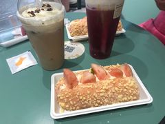 -奈雪的茶(百盛店)