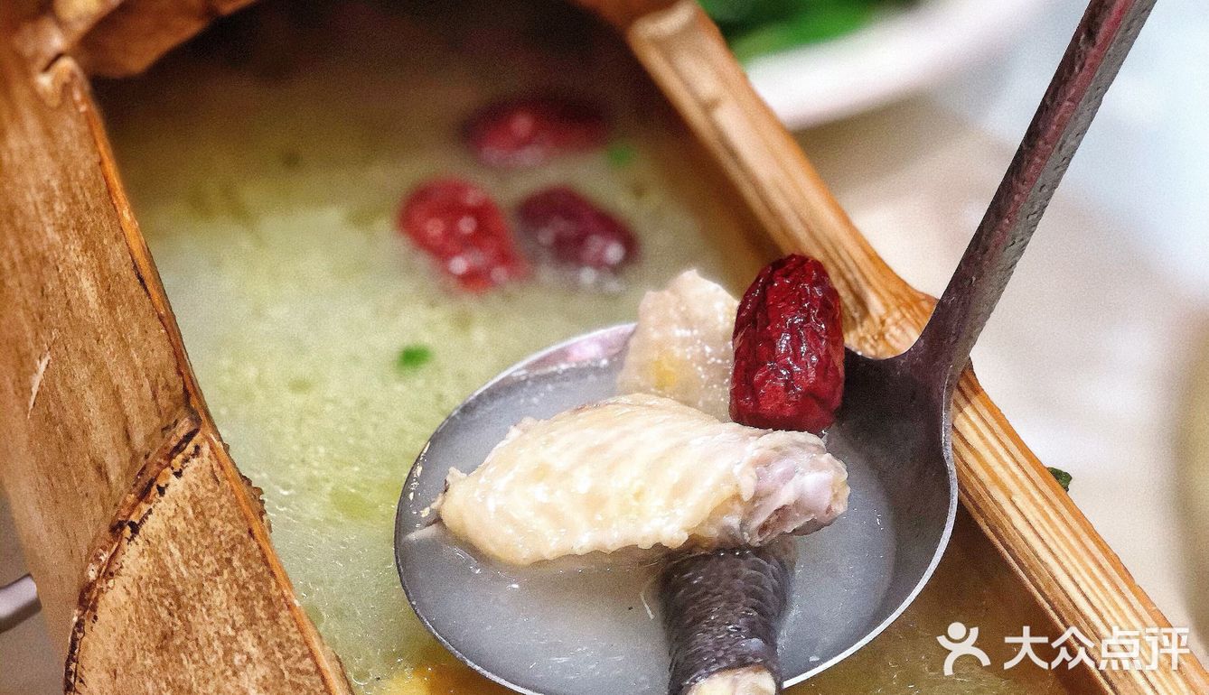 阳朔美食攻略～来阳朔必吃的谢三姐啤酒鱼‼️‼️