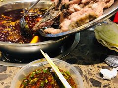-肖肖酸萝卜鱼火锅(总店)