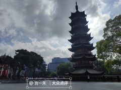 -龙华寺