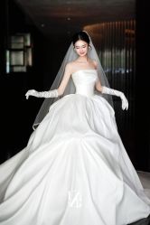 -Renee芮亦婚纱(原丽莎)