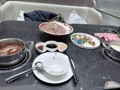 -红鼎豆捞·非遗鲍皇汤火锅(宝丰路店)