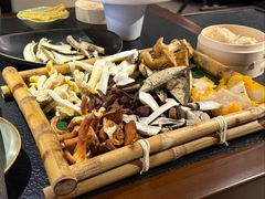 -菌自由丨野生菌火锅特色庭院餐厅(丽江古城店)