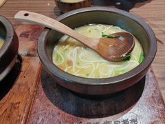 -良米山·云南野生菌过桥米线(上海首店)