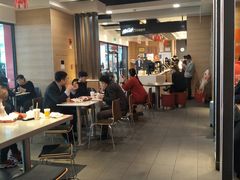 大堂-麦当劳(桃仙机场到达层店)