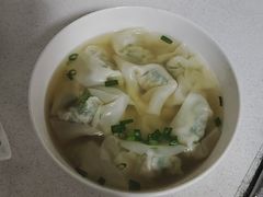 -鲸育宝宝月嫂(徐汇店)