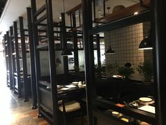 大堂-严厨老坛酸菜鱼(吴江万宝店)