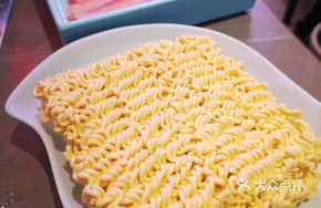 O'ski Hot Pot Noodles