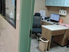 -半岛宠物医院24小时·内窥镜·牙科·碎石中心(府城大道店)