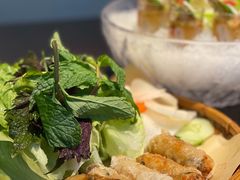 -大头虾越式风味餐厅(光明广场店)