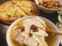 -满格嗦新疆椒麻鸡火锅.炒米粉(川大江安校区店)