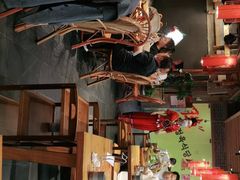 大堂-野山舂·贵州现舂酸汤火锅(鸿通城店)