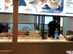 -老乡鸡(上海品尊国际中心店)