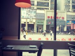 -必胜客(WOW贺州灵峰店)