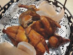 招牌乳鸽皇-避风塘(宝山万达店)