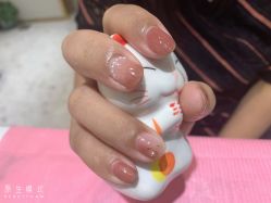 -吉吉靓甲美睫