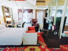 -喜鹊愉家酒店(郑州曼哈顿博览中心地铁站店)