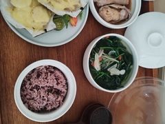 -雪梅月子中心(华侨城店)