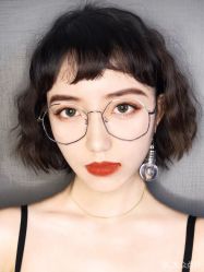 -侨治发型