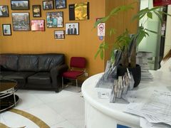 -雅悦齿科(顾村公园店)