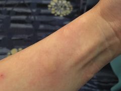被咬的左手-飞扬影城(正佳IMAX店)