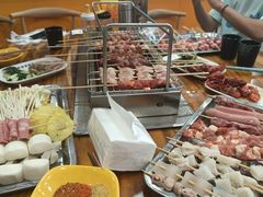 -哈尔滨小酒馆·鲜肉现穿自助烧烤(康新花园店)