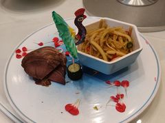 -山明水秀大饭店