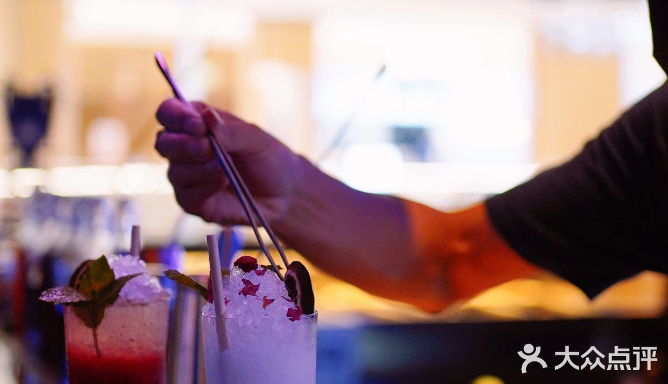 亲爱的，你来看看这间餐厅 是我喜欢的模样